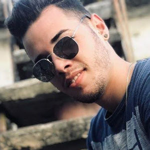 Meet your Posher, Iván